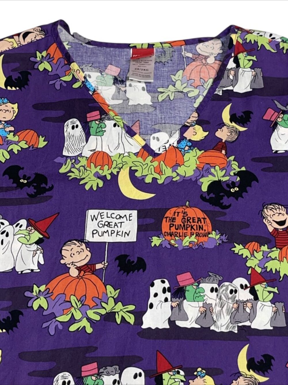 PEANUTS Womens Scrub Top Halloween Great Pumpkin Charlie Brown Plus Sz 2X Purple - Picture 9 of 10